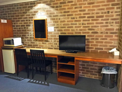 Lake Albert Motel - Accommodation Gladstone 31