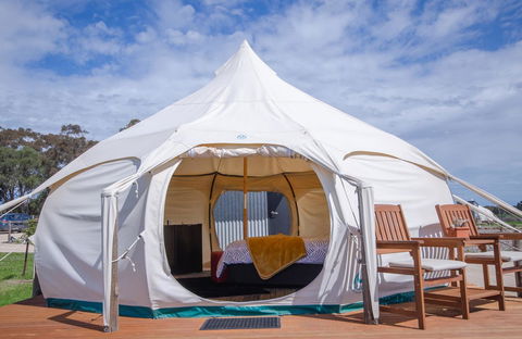 Bukirk Glamping & Fancy Coops - Accommodation Gladstone 3