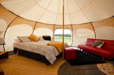 Bukirk Glamping & Fancy Coops - Accommodation Gladstone 2