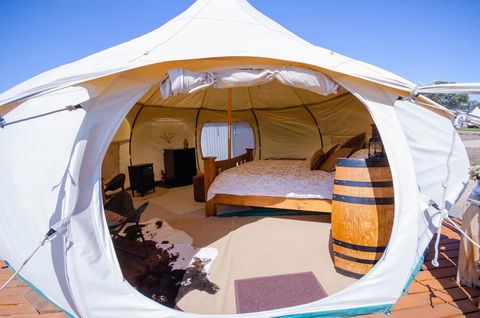 Bukirk Glamping & Fancy Coops - Accommodation Gladstone 10