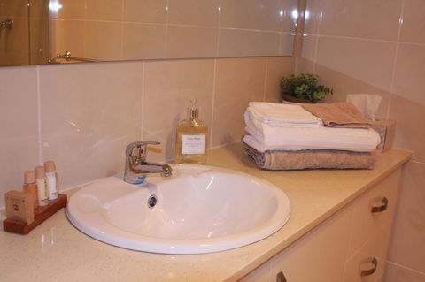C And C Tanunda - Accommodation Gladstone 7