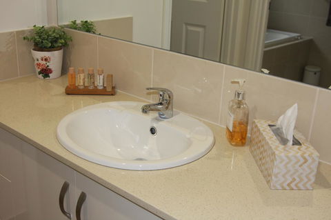 C And C Tanunda - Accommodation Gladstone 15