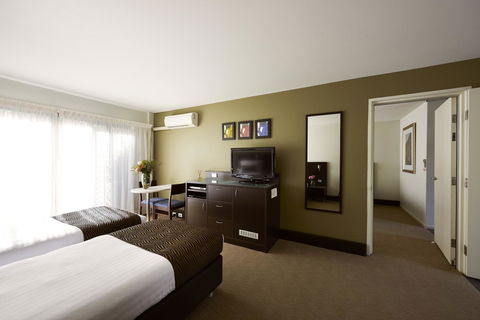 Station Motel - Accommodation Gladstone 10