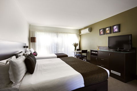 Station Motel - Accommodation Gladstone 11