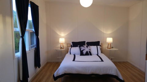 The Sandland Shack - Accommodation Gladstone 1