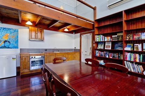 Druids Hall - Accommodation Gladstone 9
