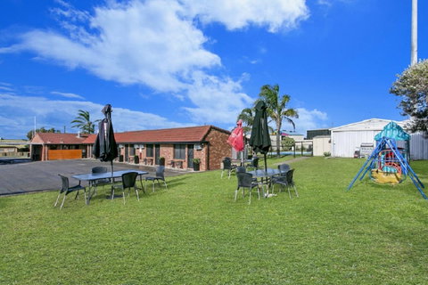 The Ocean Crest - Accommodation Gladstone 8