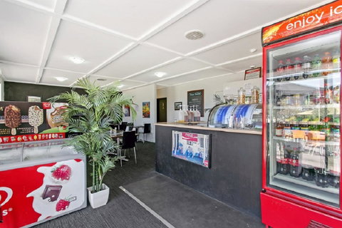 The Ocean Crest - Accommodation Gladstone 4