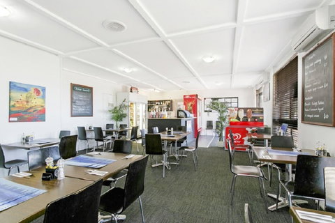 The Ocean Crest - Accommodation Gladstone 5