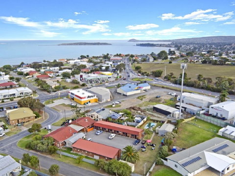 The Ocean Crest - Accommodation Gladstone 3