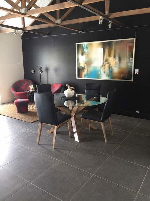 Irongate Studio B&B - Accommodation Gladstone 11