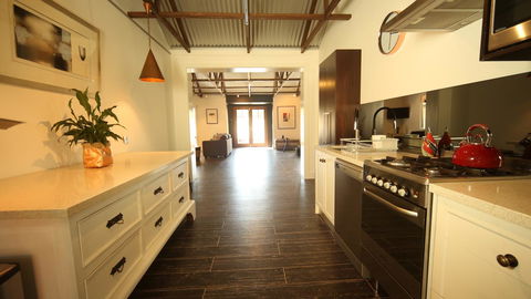 Irongate Studio B&B - Accommodation Gladstone 18
