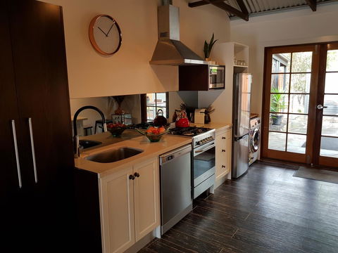 Irongate Studio B&B - Accommodation Gladstone 5
