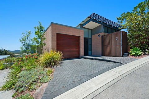 One Mile Retreat - Accommodation Gladstone 14