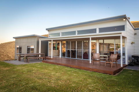 Middle River Beach House - East & West House - Accommodation Gladstone 22