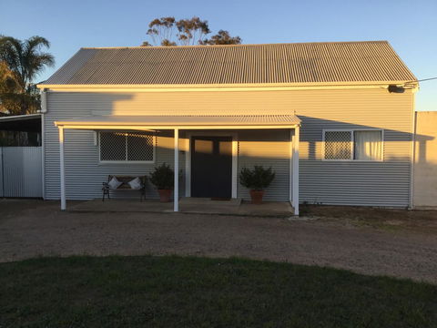 35 Trevena Road - Accommodation Gladstone 9