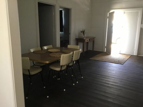 35 Trevena Road - Accommodation Gladstone 12