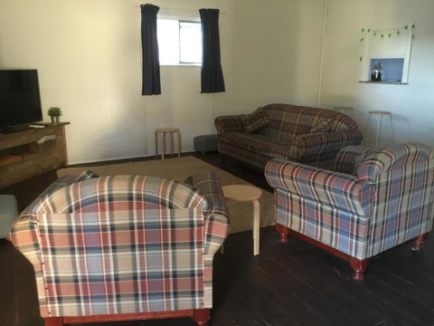 35 Trevena Road - Accommodation Gladstone 6