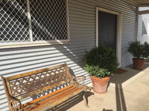 35 Trevena Road - Accommodation Gladstone 0