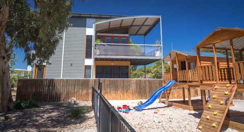 South Shores Villa 31 - South Shores Normanville - Accommodation Gladstone 1