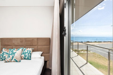 Esplanade Escape - Accommodation Gladstone 12