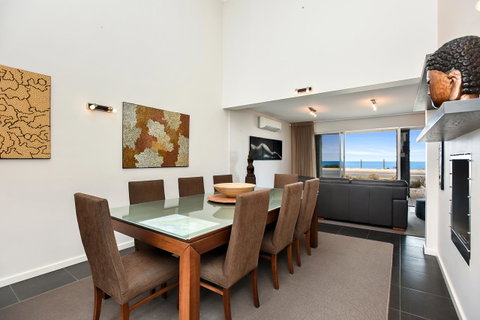 Esplanade Escape - Accommodation Gladstone 20