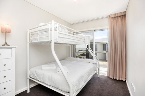 Esplanade Escape - Accommodation Gladstone 11