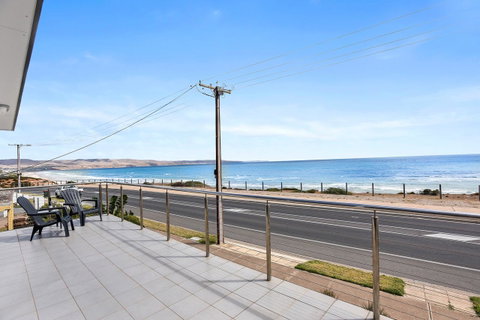 Esplanade Escape - Accommodation Gladstone 16