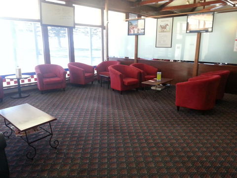Grand Tasman Hotel - Accommodation Gladstone 21