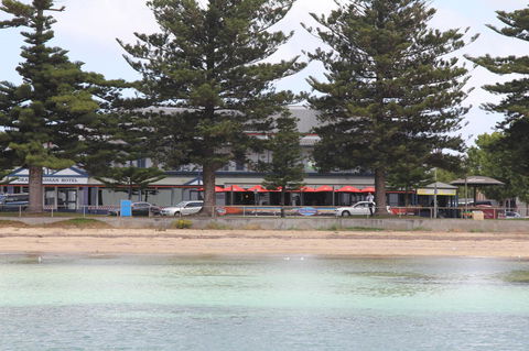 Grand Tasman Hotel - Accommodation Gladstone 35