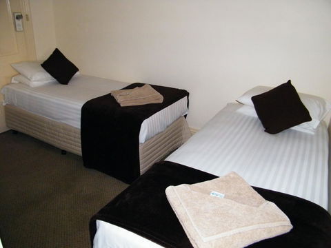 Grand Tasman Hotel - Accommodation Gladstone 38