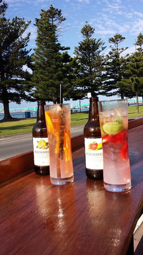 Grand Tasman Hotel - Accommodation Gladstone 4