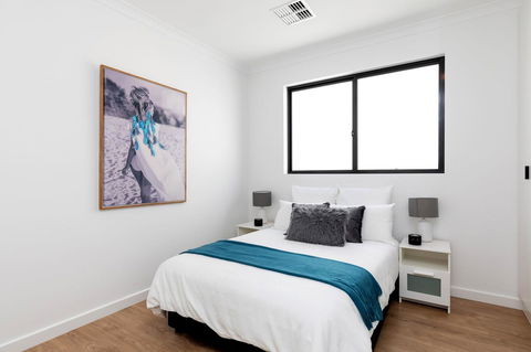 Brand New Affordable Luxury 3 Bedroom 3 Bathrooms House Close To Adelaide City, Chinatown, Beach, Adelaide Airport - Accommodation Gladstone 11
