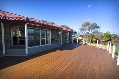 Limestone Ridge - Accommodation Gladstone 0
