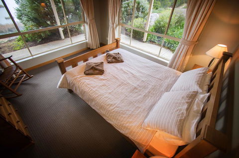 Limestone Ridge - Accommodation Gladstone 6