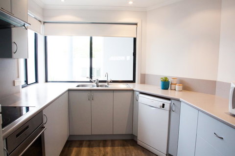 Mariners Cay Apartment - Accommodation Gladstone 11