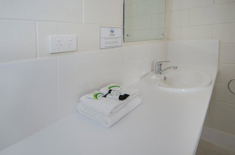Victor Harbor City Inn - Accommodation Gladstone 30