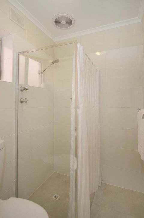 Victor Harbor City Inn - Accommodation Gladstone 25