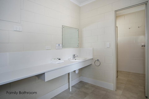 Victor Harbor City Inn - Accommodation Gladstone 14