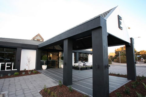 Ellen Hotel - Accommodation Gladstone 23