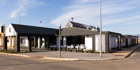 Ellen Hotel - Accommodation Gladstone 9