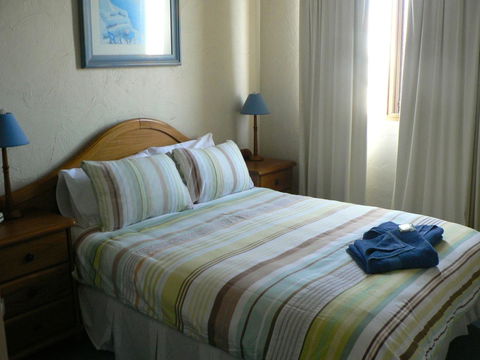 South Esplanade Apartment - Accommodation Gladstone 1
