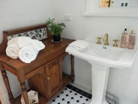 Fernweh Guesthouse - Accommodation Gladstone 15