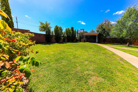 Country Roads Motor Inn Naracoorte - Accommodation Gladstone 43