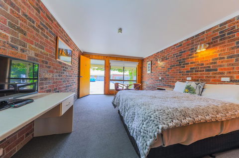 Country Roads Motor Inn Naracoorte - Accommodation Gladstone 4