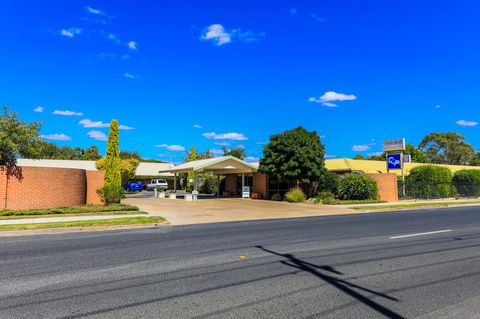 Country Roads Motor Inn Naracoorte - Accommodation Gladstone 11
