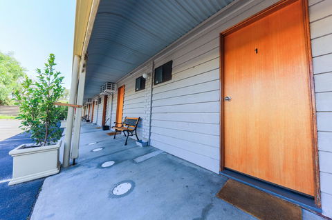 Country Roads Motor Inn Naracoorte - Accommodation Gladstone 31