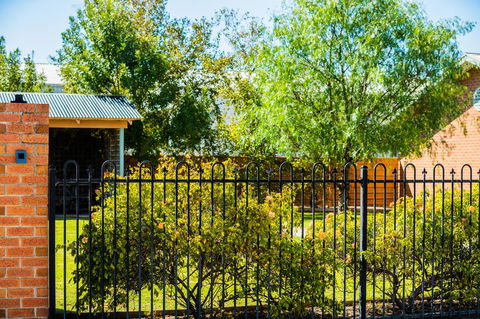 Country Roads Motor Inn Naracoorte - Accommodation Gladstone 44