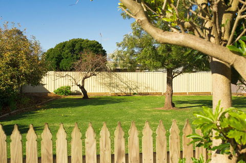 Ruby\'s Cottage - Accommodation Gladstone 21
