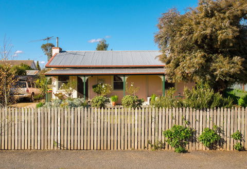 Ruby\'s Cottage - Accommodation Gladstone 2